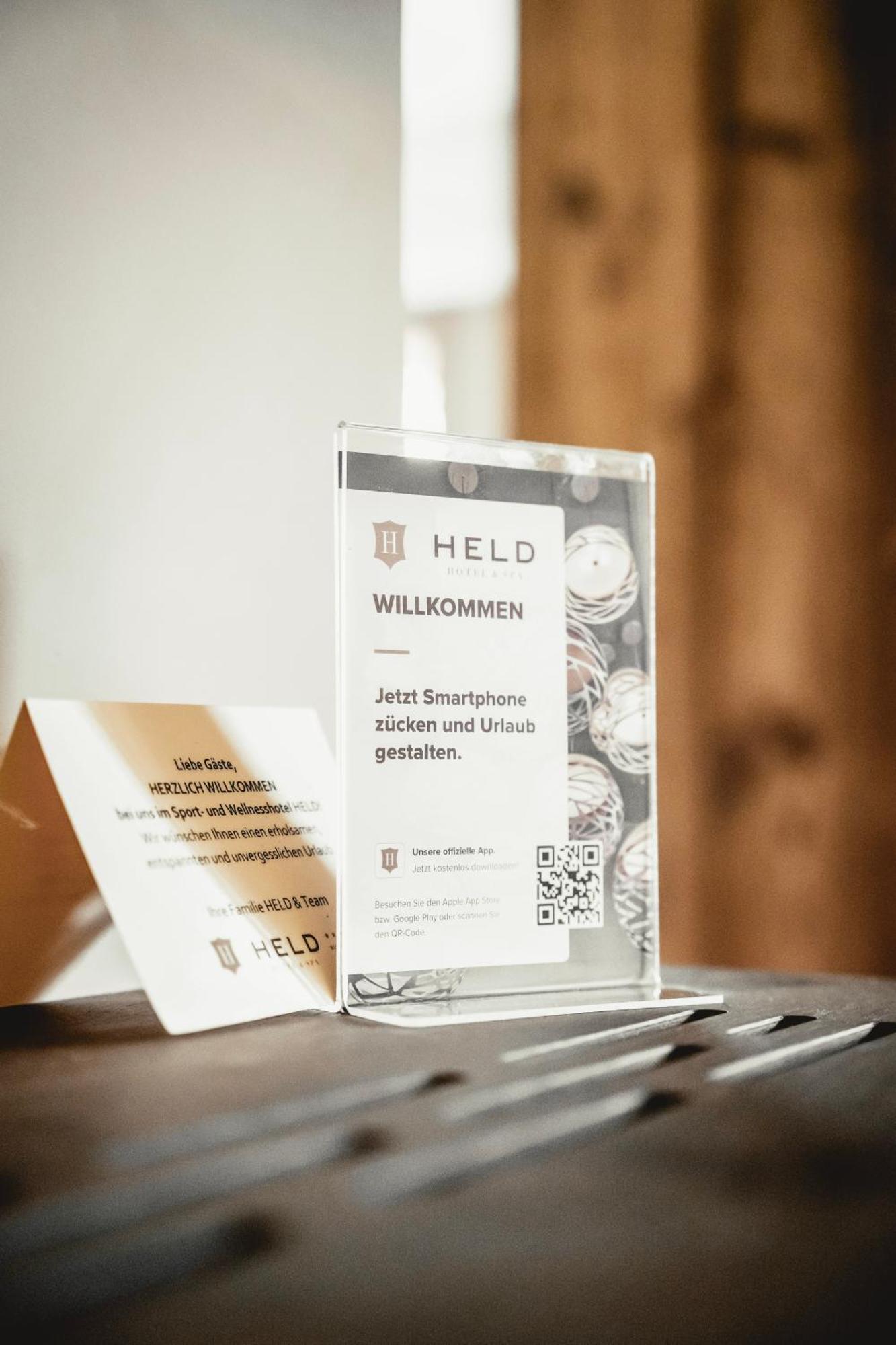 Held Hotel Fuegen Exterior photo